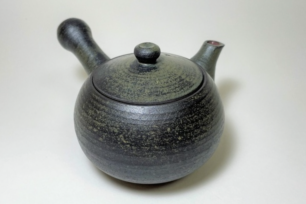 Kyo Ware / Kiyomizu Ware Teapot – Seidou Glaze (by Fūrai)