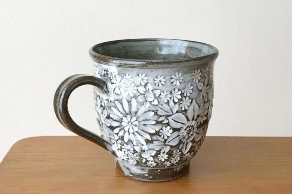 Kyo Yaki / Kiyomizu Yaki Mug – Kuro Inka Tessen by Seisen