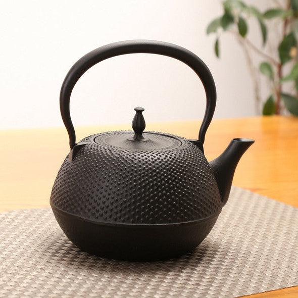 Nanbu Tekki Handcrafted Cast Iron Kettle - Round Arare Pattern 1.2L | Traditional Japanese Ironware