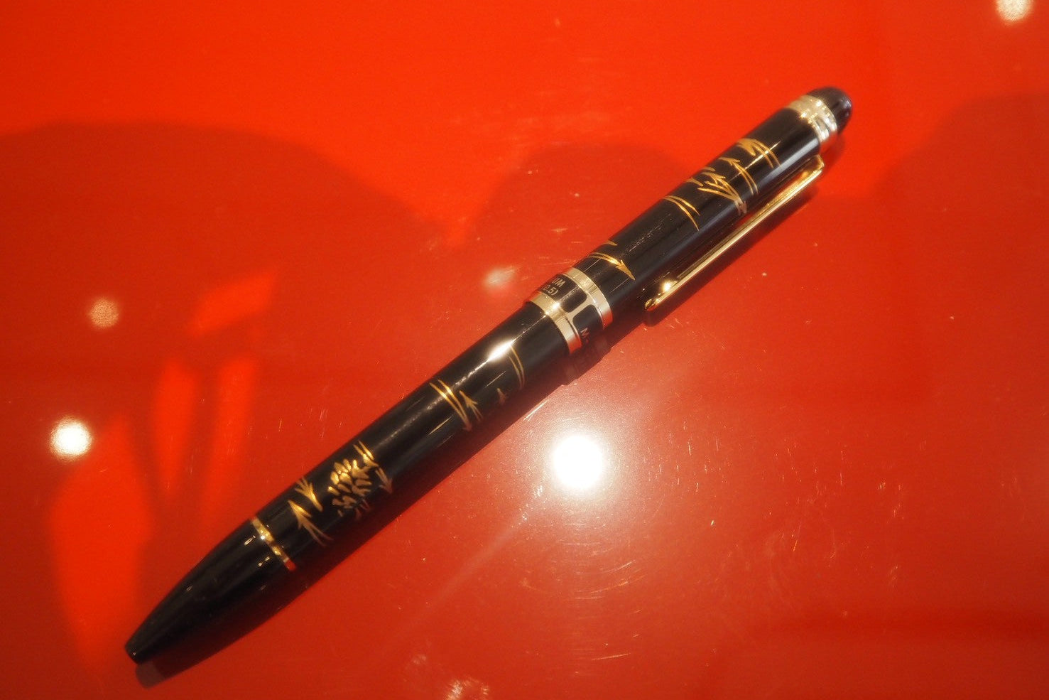 Multi-Function Pen ➇