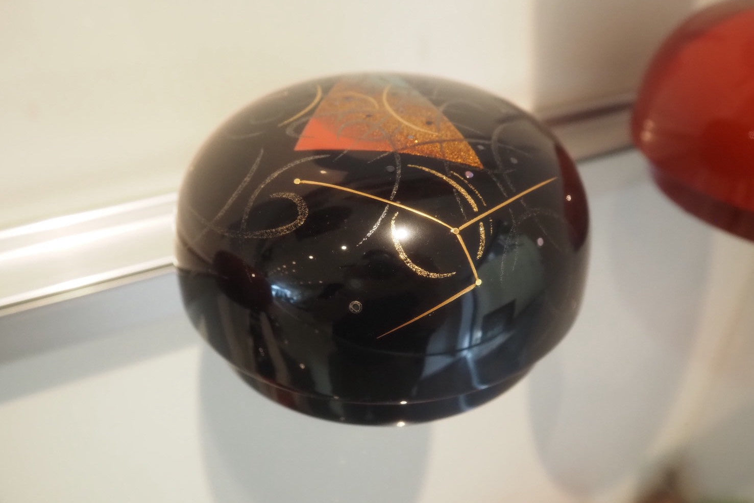 Round Lacquer Box – Galaxy