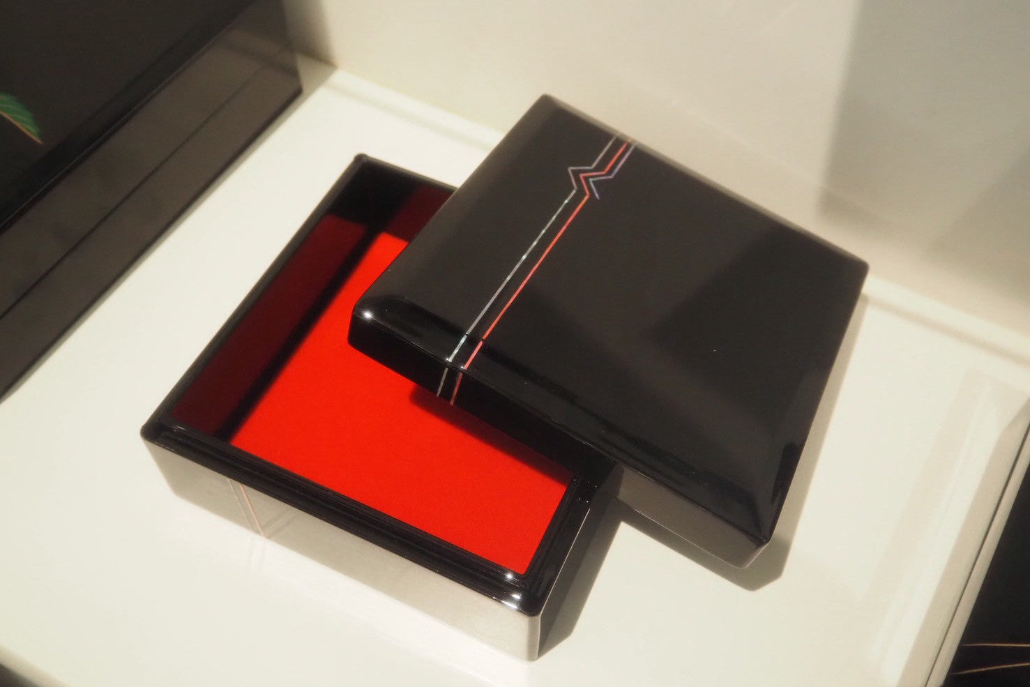 Lacquered Storage Box – Line