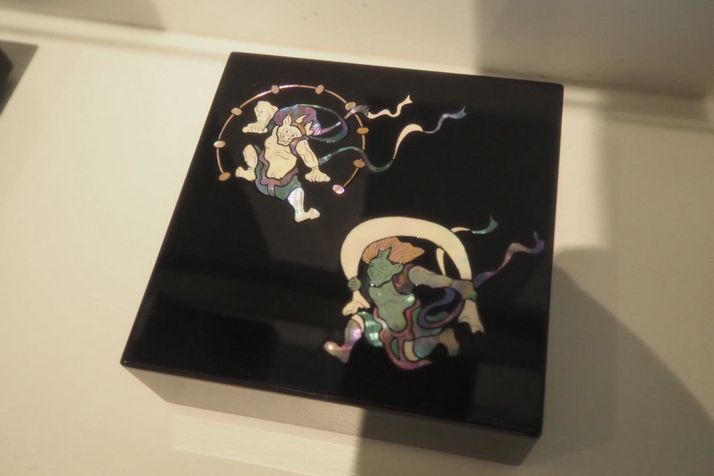 Storage Box – Fujin & Raijin with Mother-of-Pearl Inlay
