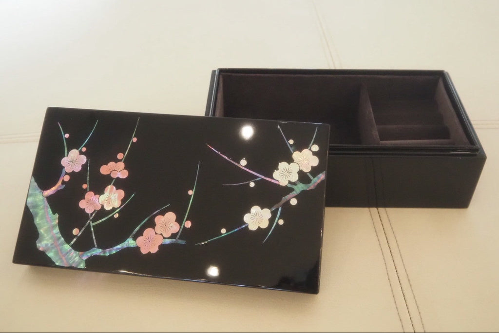Rectangular Jewelry Box – Red & White Plum Blossoms with Mother-of-Pearl Inlay